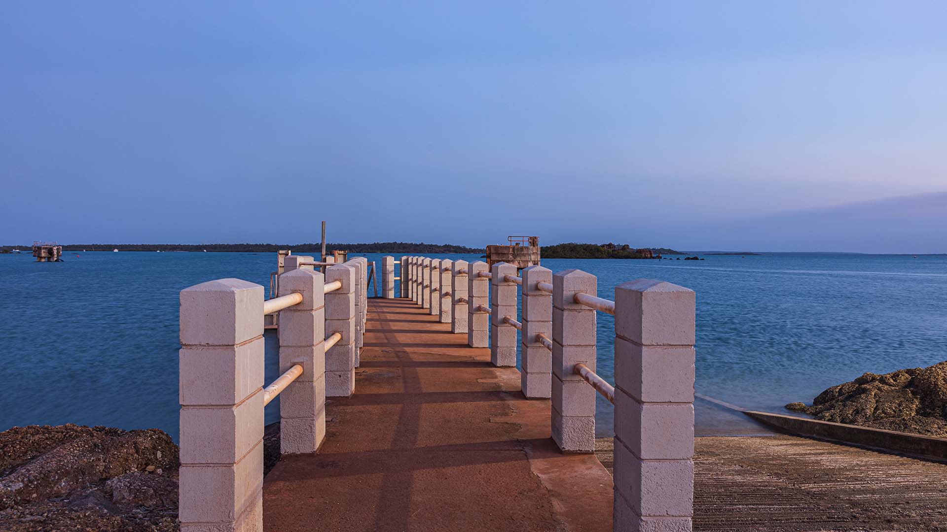 Public jetty at Inverell Bay, Nhulunbuy, Gove