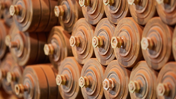 Rollers spare parts for conveyors at unloading, wet bauxite grinding sector, Vaudreuil Works, Canada
