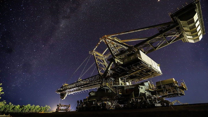 Reclaimer and Milky Way