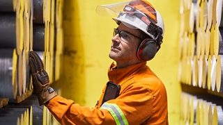Employee with aluminium
